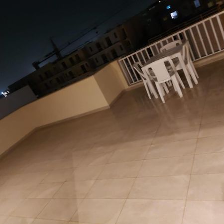 Central Apartment In Swieqi Is-Swieqi Buitenkant foto